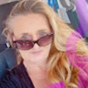 Meet your Posher, Kay